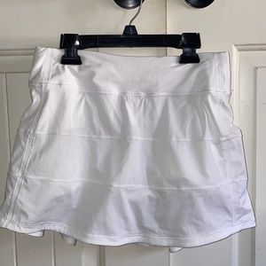 lululemon pace rival skirt. size 4 tall. only worn 2 times
